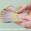 В Беларуси поднимут зарплаты медикам