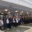 Дворец Независимости с экскурсией посетили олимпиадники из Витебска и курсанты лицея МВД