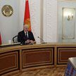 А. Лукашенко пообещал угостить фирменным салатом космонавтов Василевскую и Новицкого после их возвращения