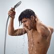 Почему горячий душ вреден для мужчин?