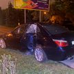В Минске BMW ушел в неуправляемый занос и врезался в осветительную мачту