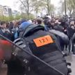 Во Франции не утихают протесты против пенсионной реформы