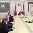 Александр Лукашенко призвал новых руководителей районов «не входить в положение»