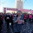 Бегут все: 5 тысяч красавиц пробежали по центру столицы на 8 марта
