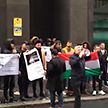Перед посольством Польши в Лондоне прошла акция в поддержку беженцев