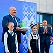 Лукашенко открыл новую детскую поликлинику в Минске: качественное медицинское обслуживание получат дети сразу трех районов столицы