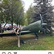 Волочкову раскритиковали в соцсетях за то, что она закинула ногу на памятник ВОВ