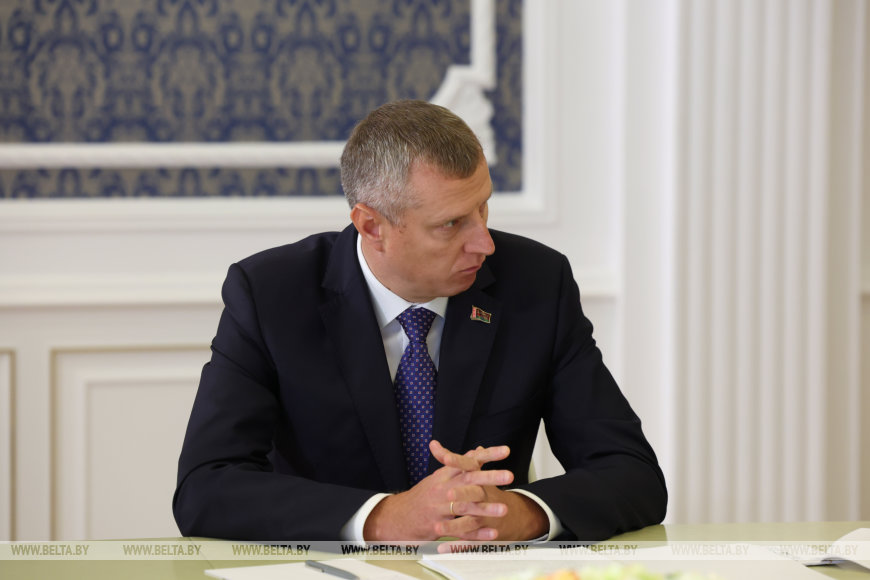 Лукашенко собрал совещание по вопросам лицензирования отдельных видов деятельности