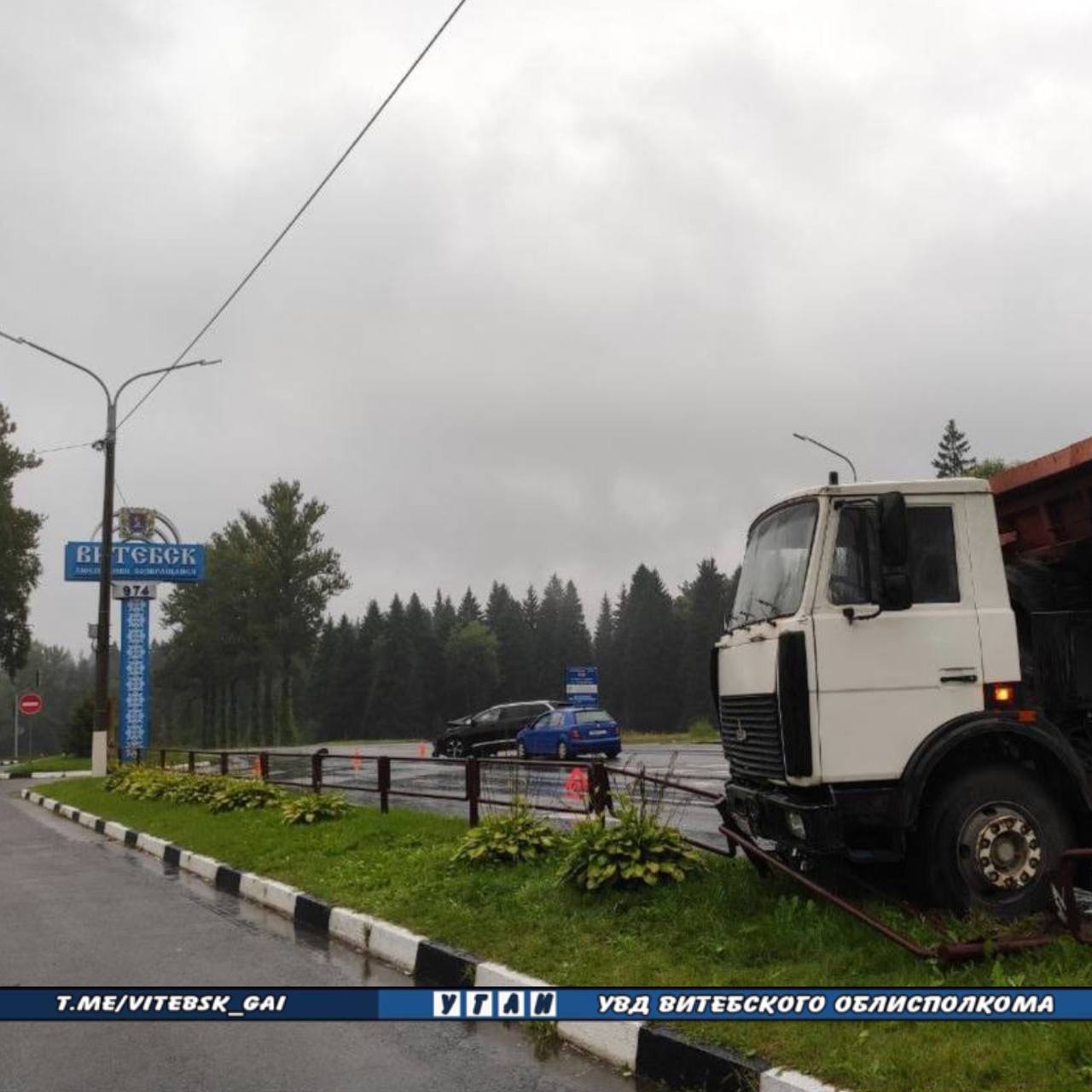 В Витебске грузовик врезался в легковушку
