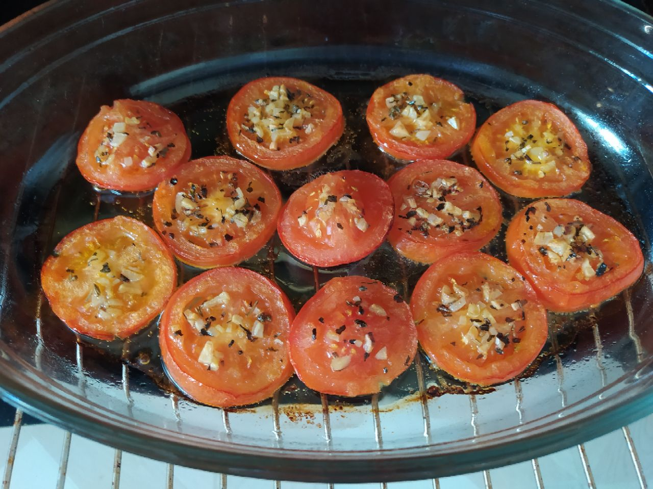 Сколько запекать помидоры в духовке