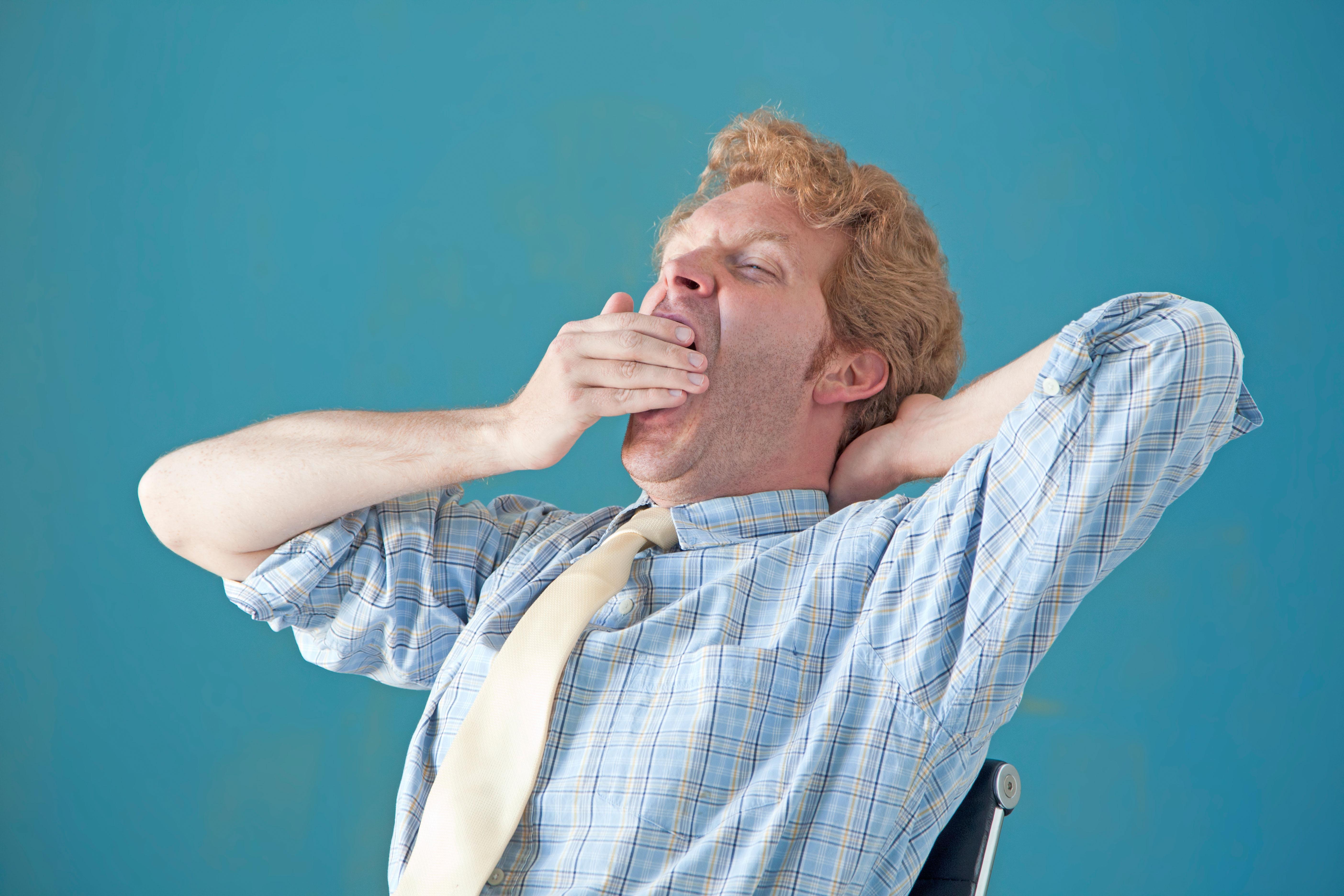 почему человек зевает часто в течение дня без причины
